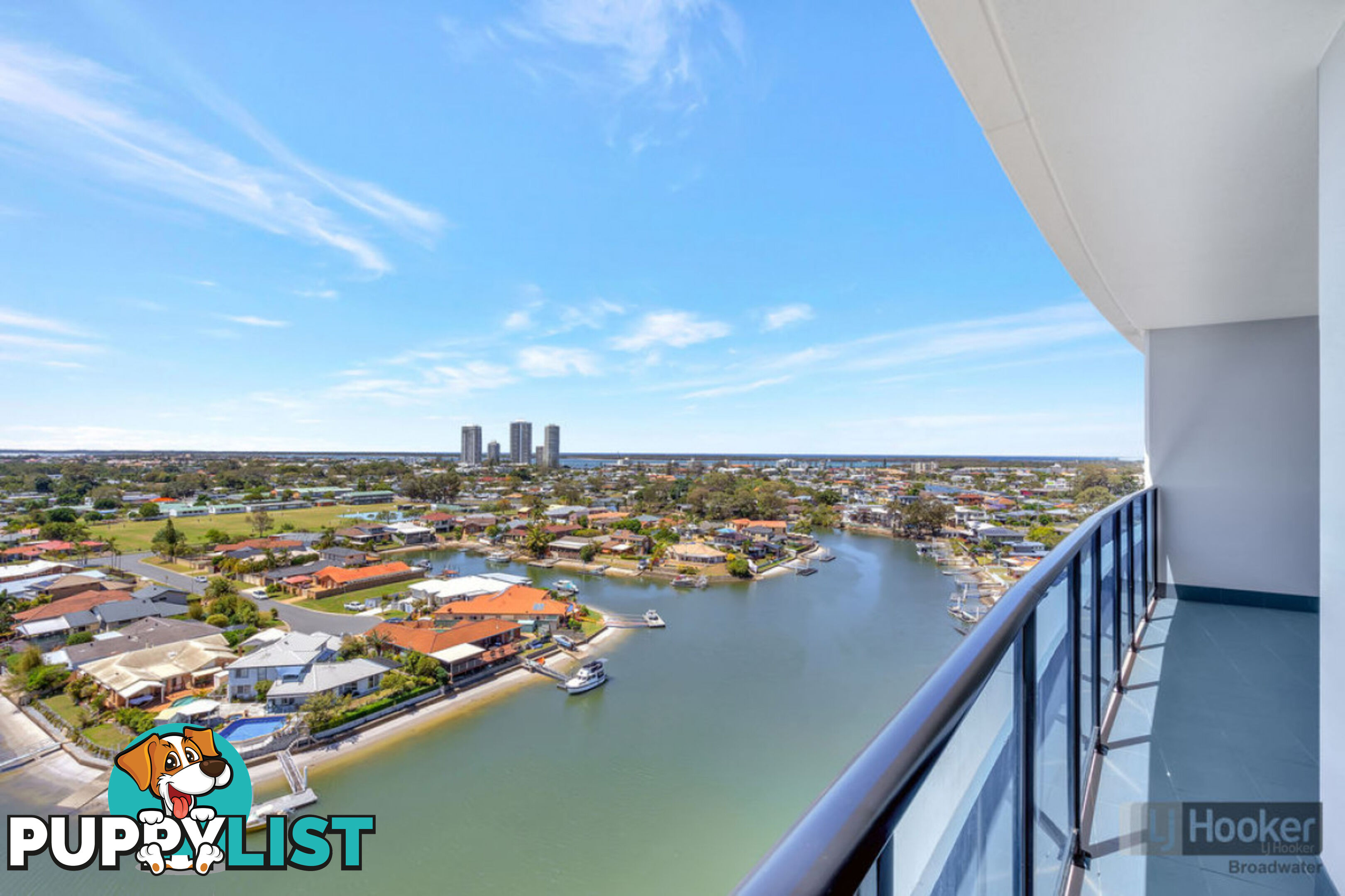 11104/5 Harbour Side Court BIGGERA WATERS QLD 4216