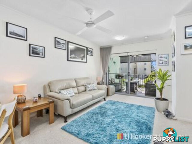 8/81 Brighton Street BIGGERA WATERS QLD 4216