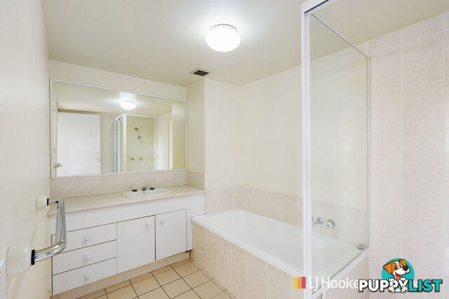 10/12 Whiting Street LABRADOR QLD 4215