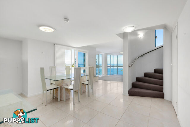 16/204 Marine Parade LABRADOR QLD 4215