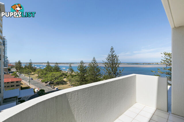 16/204 Marine Parade LABRADOR QLD 4215