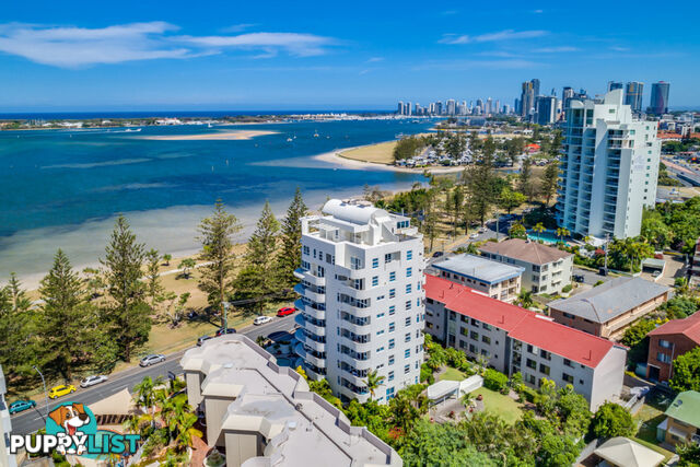 16/204 Marine Parade LABRADOR QLD 4215