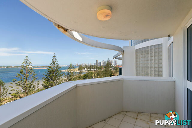 16/204 Marine Parade LABRADOR QLD 4215