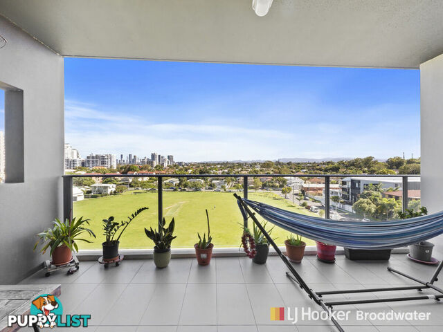 701/17 Bath Street LABRADOR QLD 4215