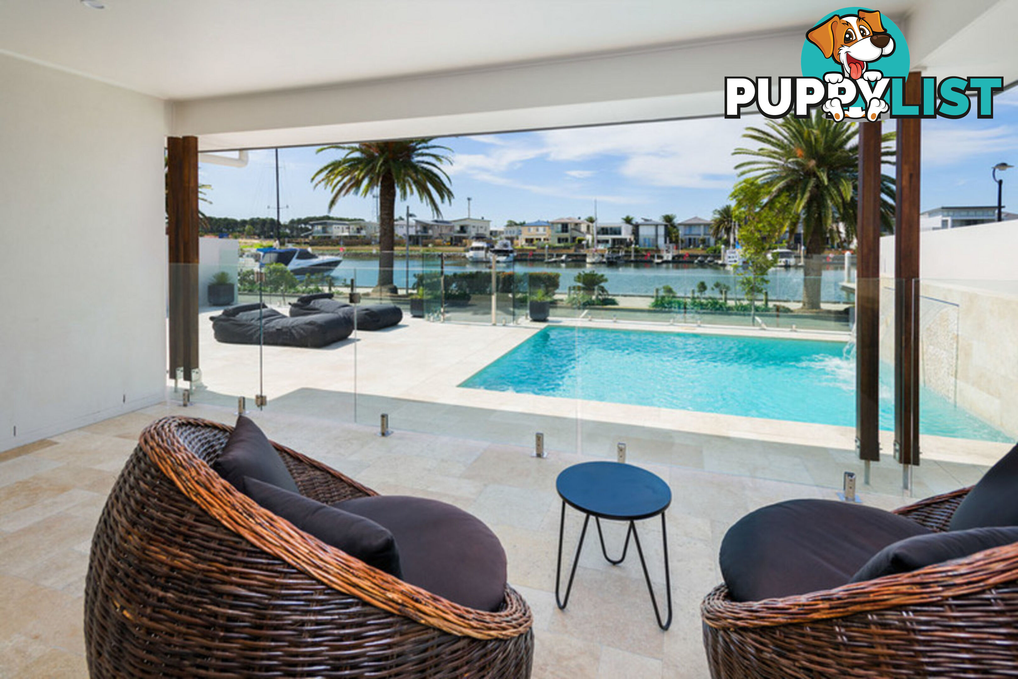 18 North View Street HOPE ISLAND QLD 4212