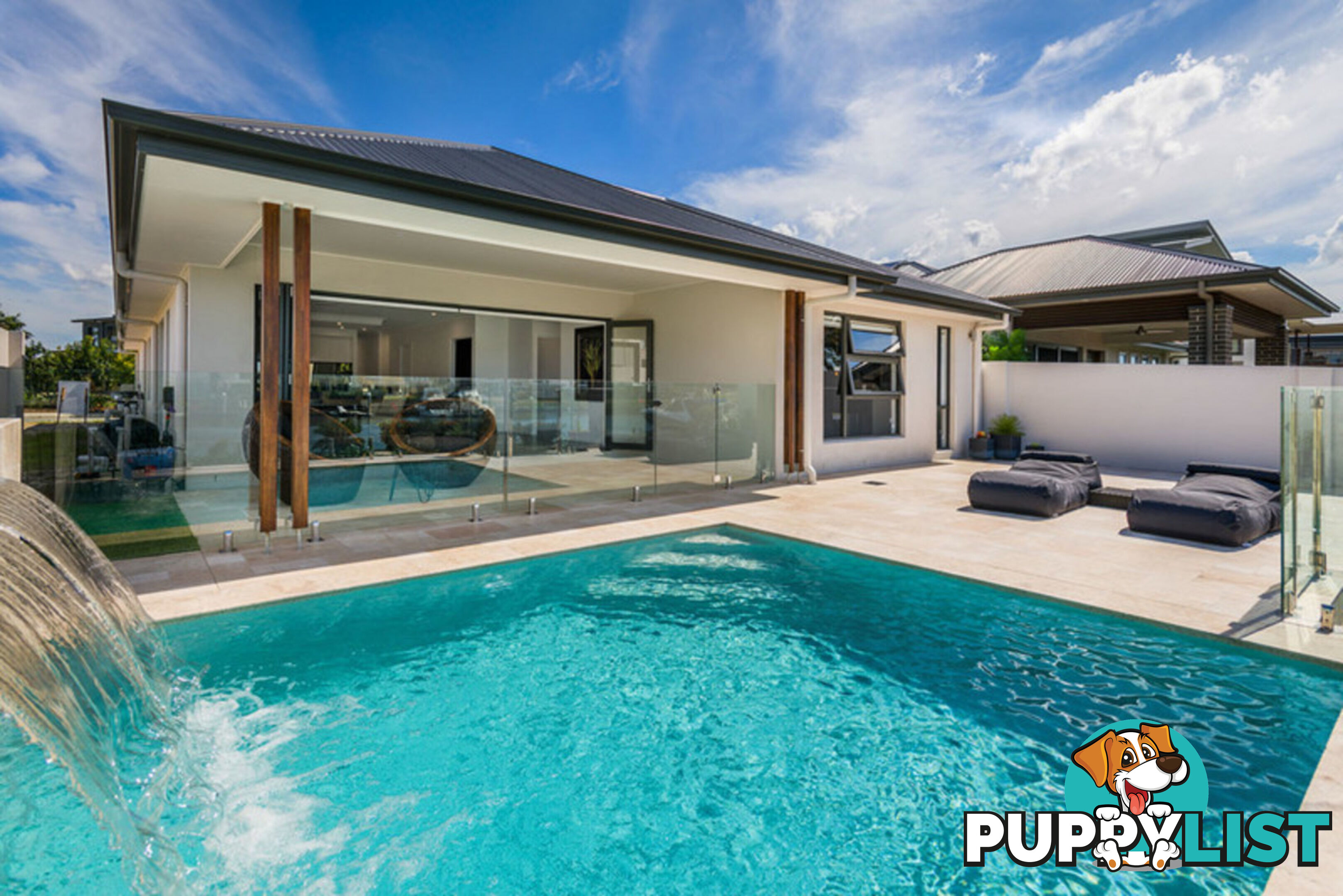 18 North View Street HOPE ISLAND QLD 4212