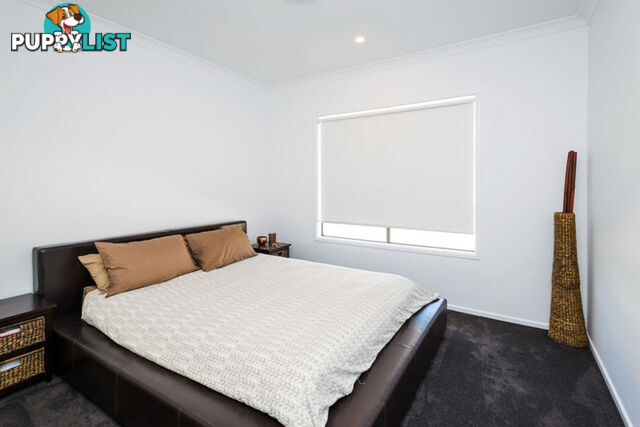 18 North View Street HOPE ISLAND QLD 4212