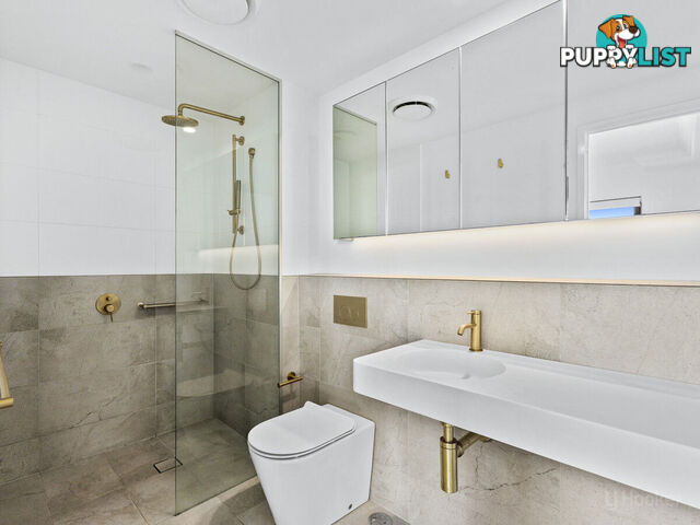 904/372 Marine Parade LABRADOR QLD 4215