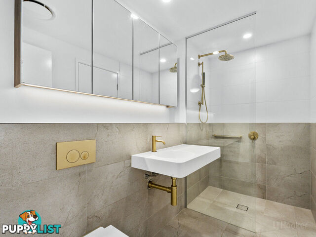 904/372 Marine Parade LABRADOR QLD 4215