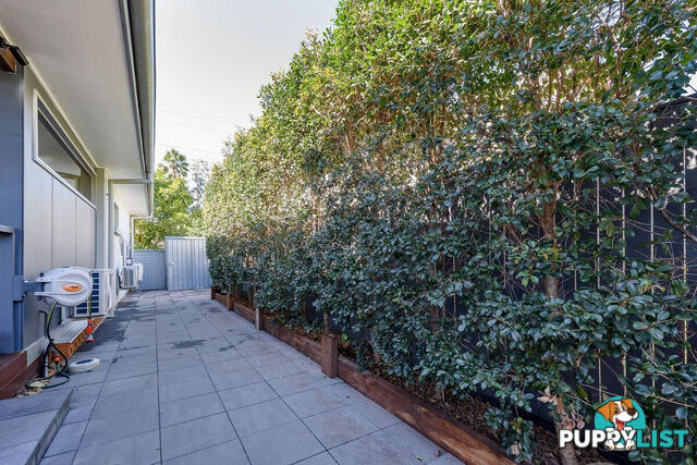 88 Robert Street LABRADOR QLD 4215