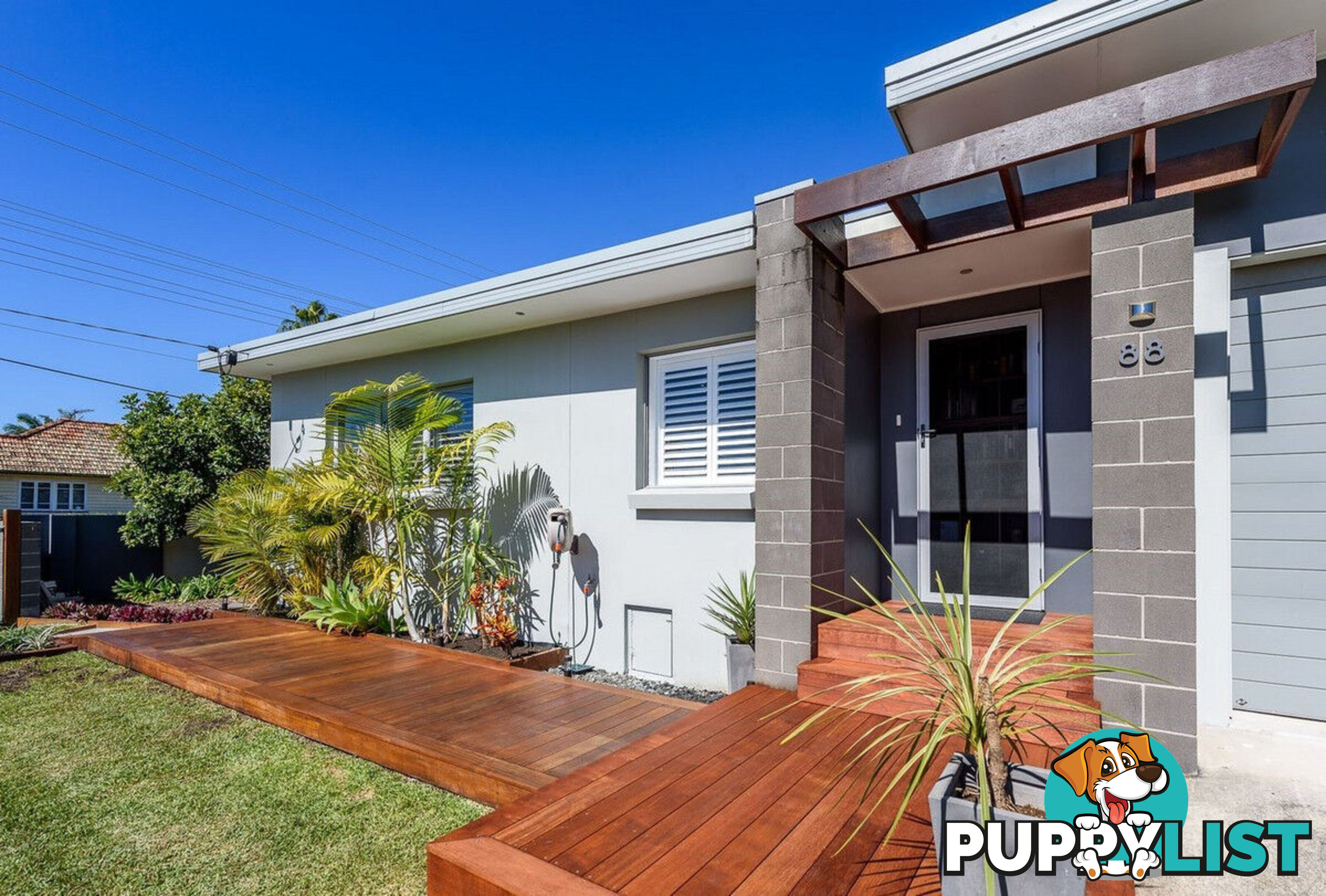 88 Robert Street LABRADOR QLD 4215