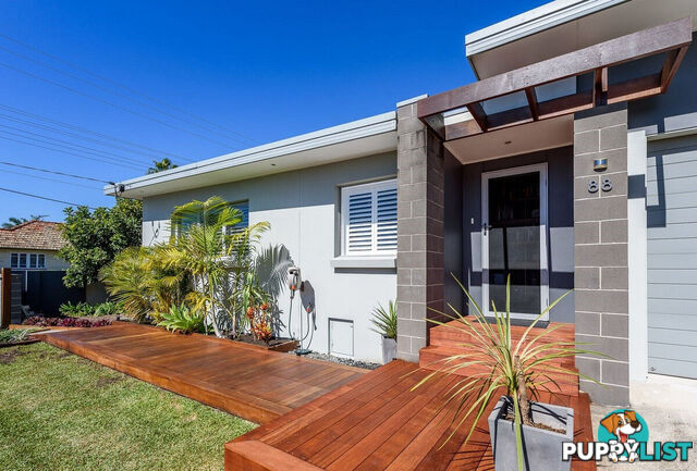 88 Robert Street LABRADOR QLD 4215