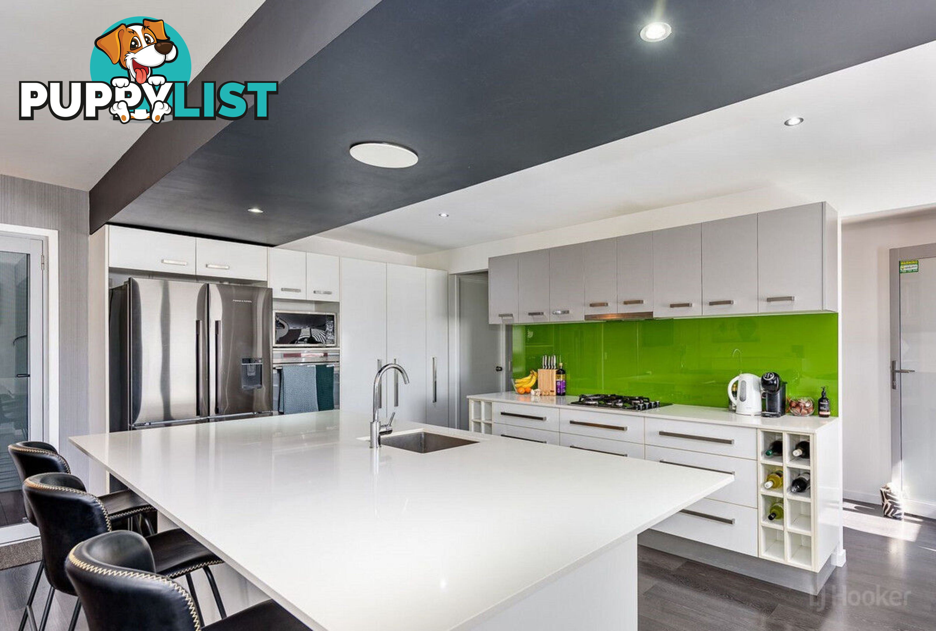 88 Robert Street LABRADOR QLD 4215