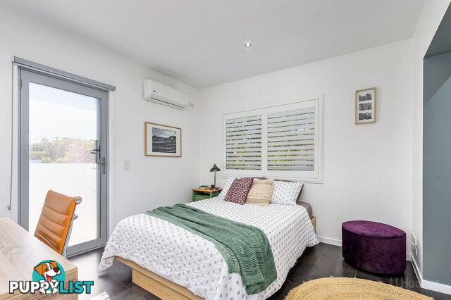 88 Robert Street LABRADOR QLD 4215