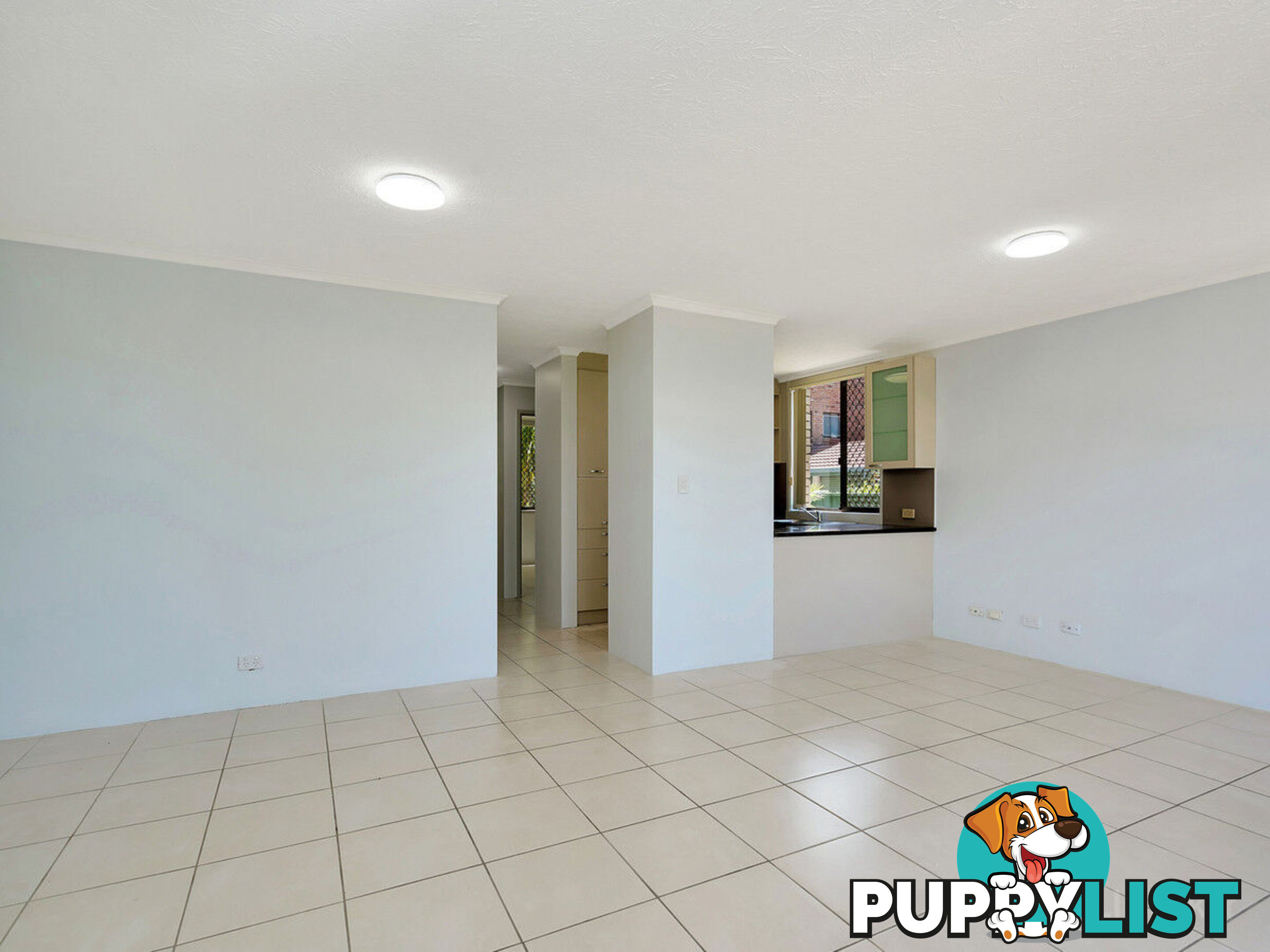 2/33 Whiting Street LABRADOR QLD 4215