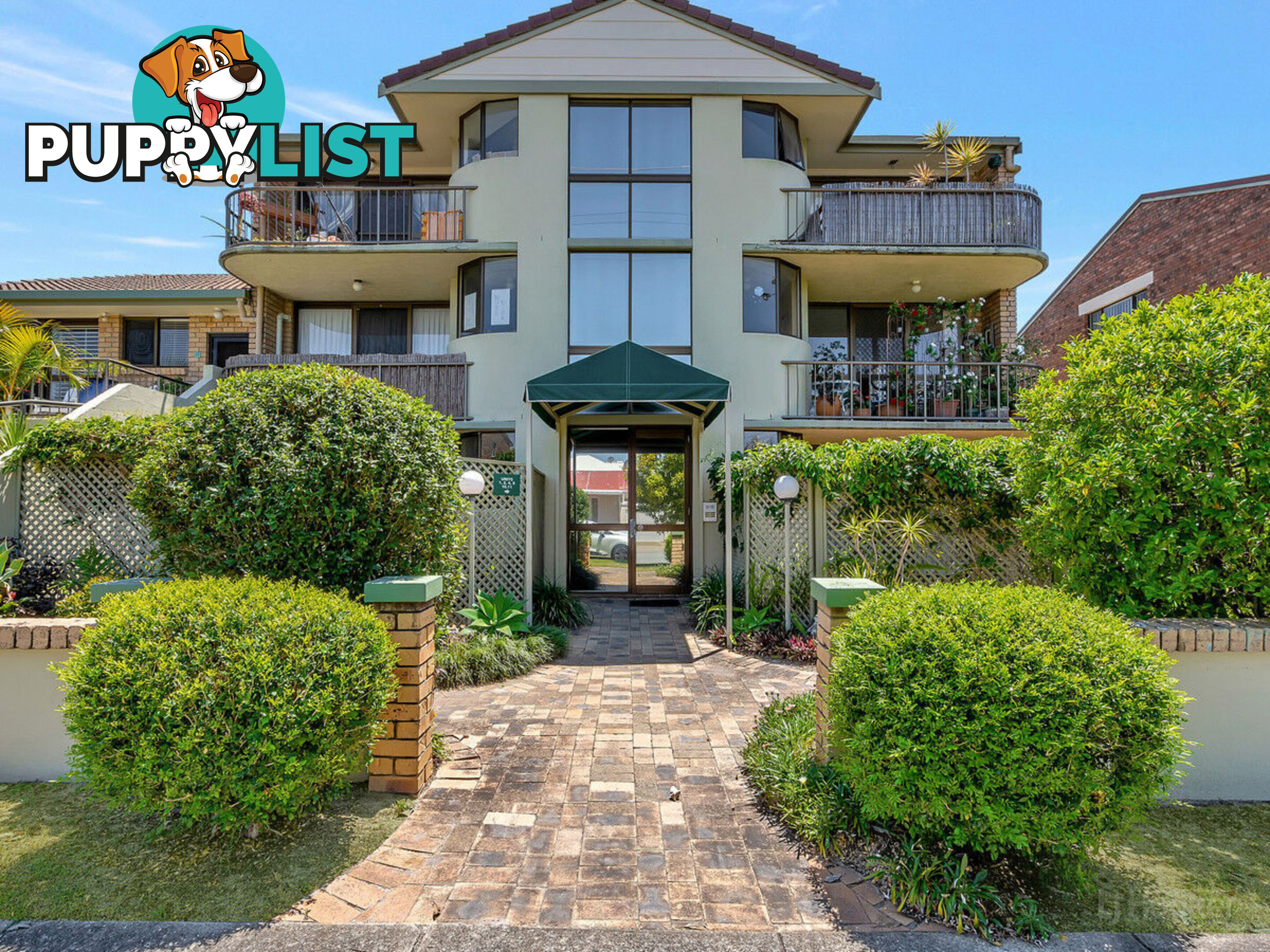 2/33 Whiting Street LABRADOR QLD 4215