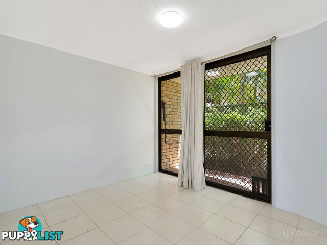 2/33 Whiting Street LABRADOR QLD 4215
