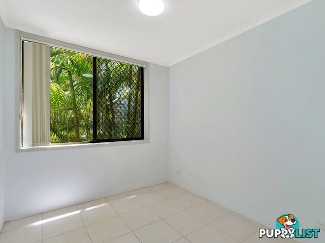 2/33 Whiting Street LABRADOR QLD 4215
