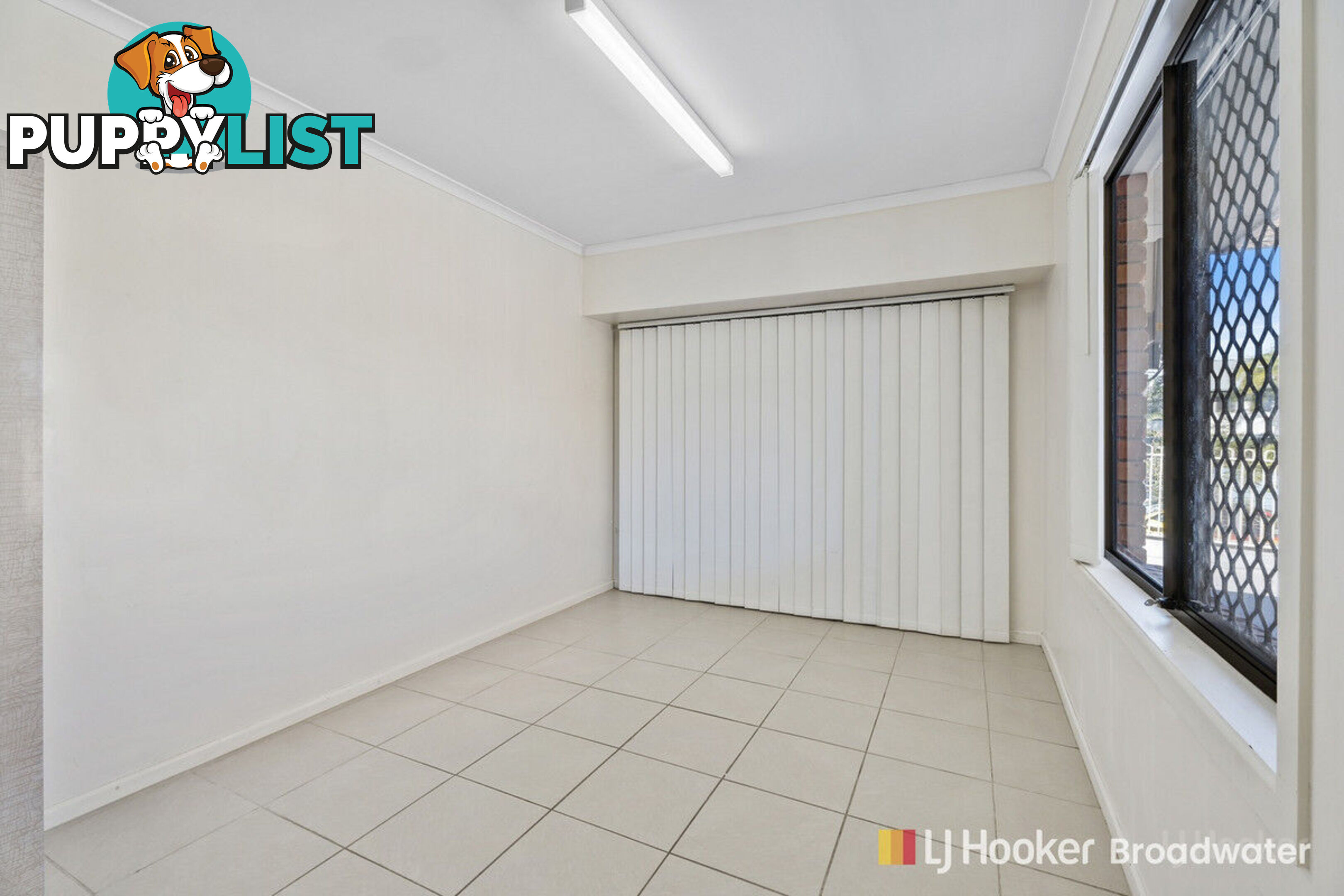 1/233 Central Street LABRADOR QLD 4215