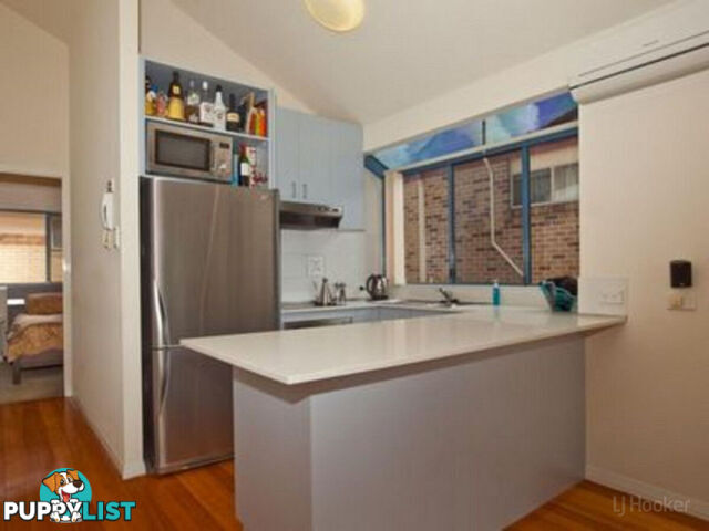 10/22-24 Brighton Street BIGGERA WATERS QLD 4216