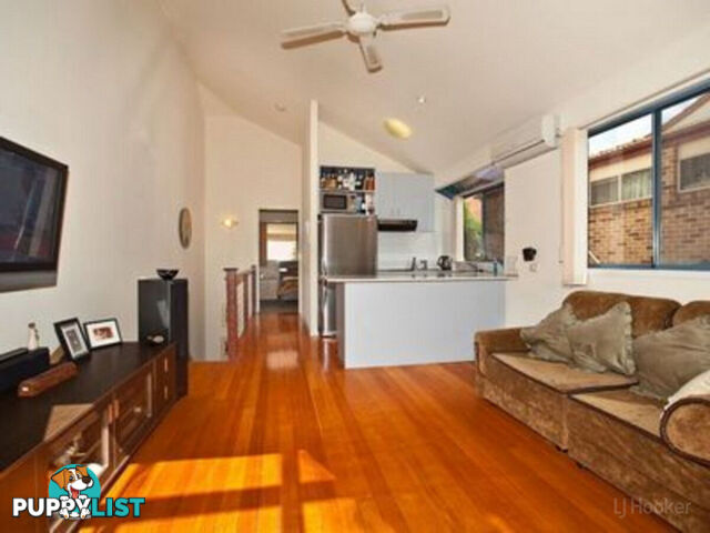 10/22-24 Brighton Street BIGGERA WATERS QLD 4216