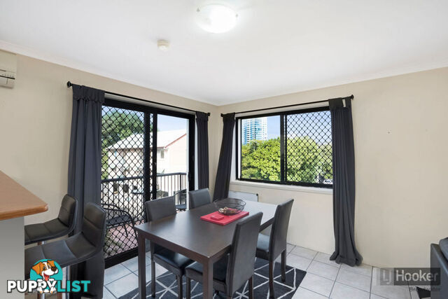 7/9 Bright Avenue LABRADOR QLD 4215