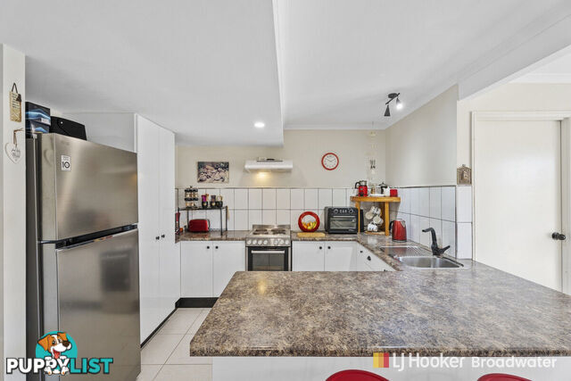 41/63 Olsen Avenue LABRADOR QLD 4215