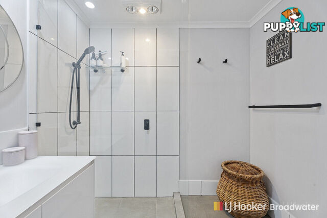 41/63 Olsen Avenue LABRADOR QLD 4215