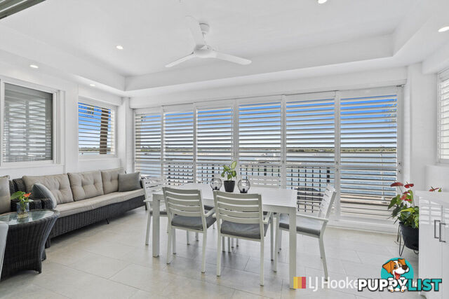 5/326 Marine Parade LABRADOR QLD 4215