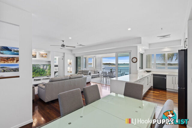 5/326 Marine Parade LABRADOR QLD 4215