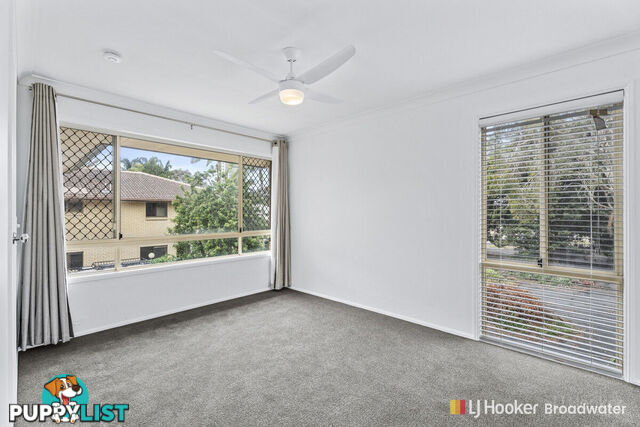 8/5 Ahern Street LABRADOR QLD 4215