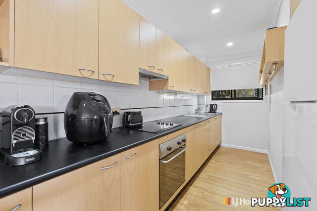 4/173 Muir Street LABRADOR QLD 4215