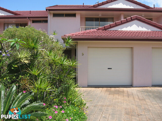 9/142 The Esplanade PARADISE POINT QLD 4216