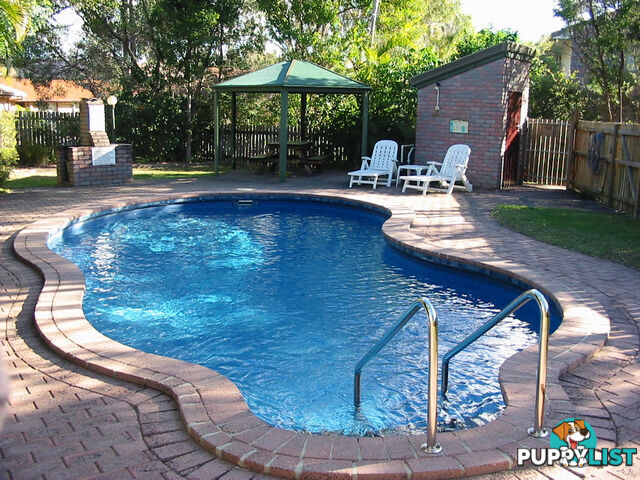 4/145 Government Road LABRADOR QLD 4215