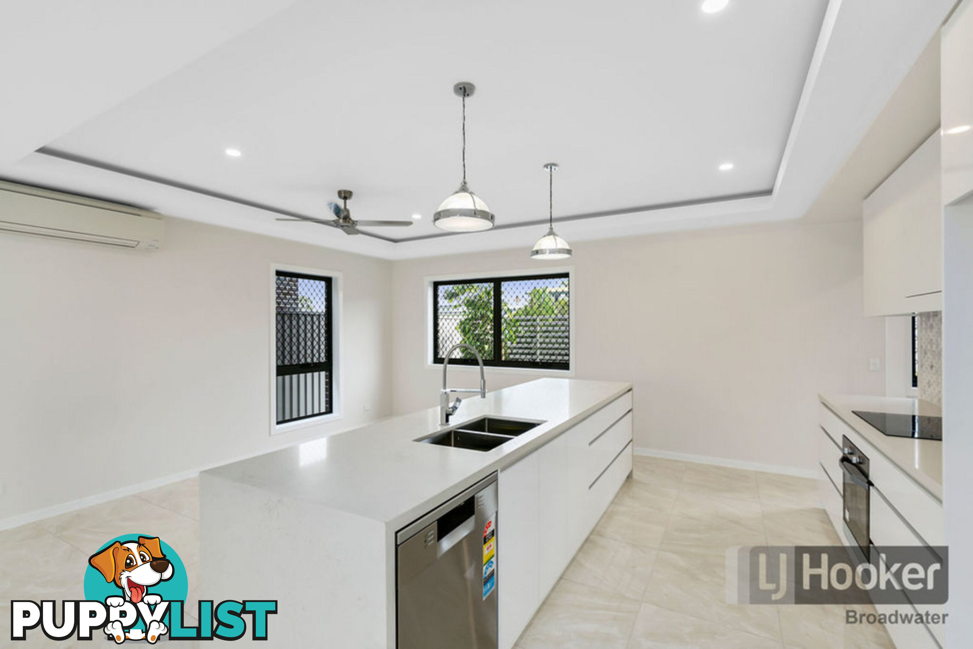 20 Third Avenue LABRADOR QLD 4215