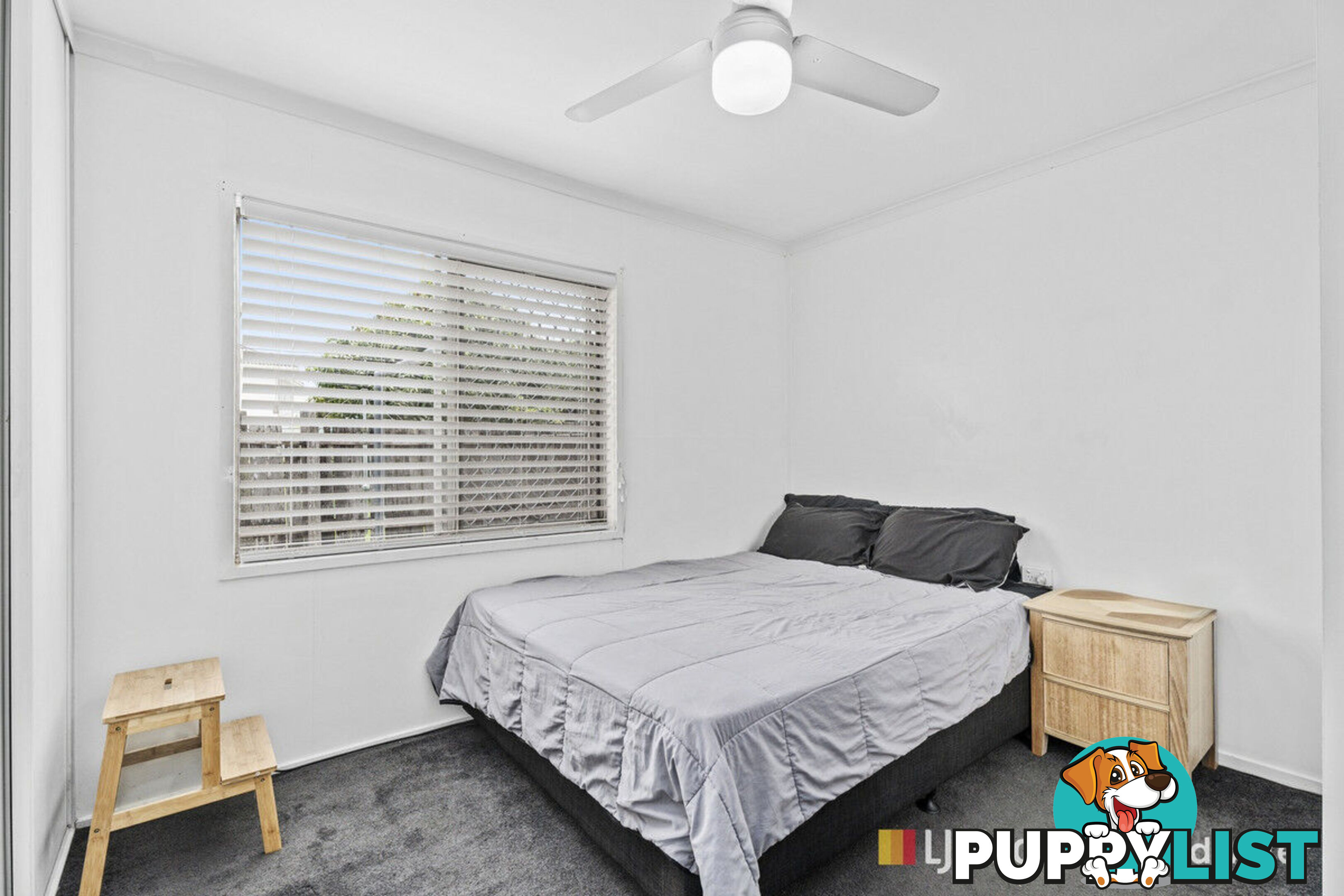 2/13 Central Street LABRADOR QLD 4215