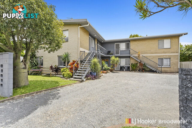 2/13 Central Street LABRADOR QLD 4215