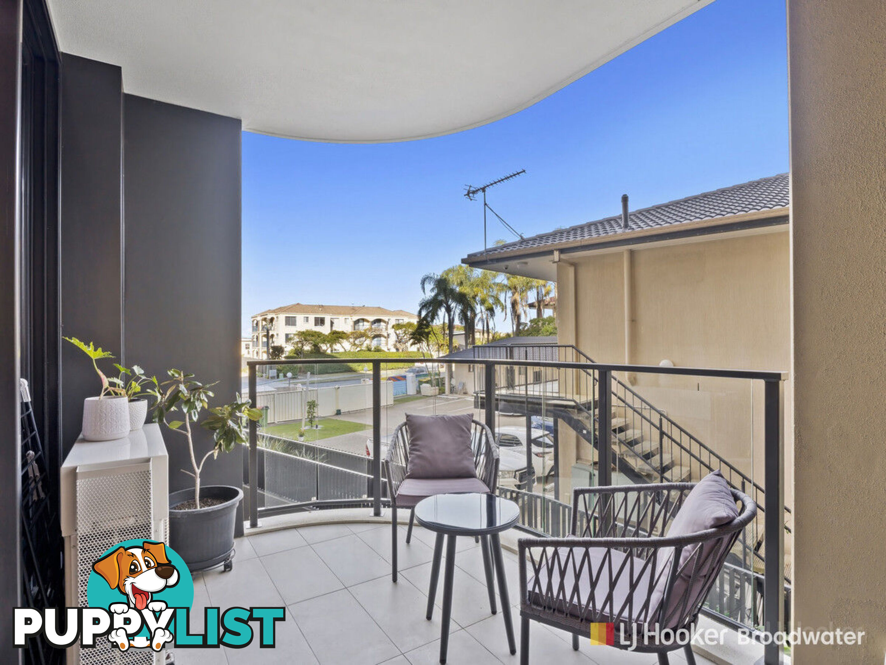 207/110 Frank Street LABRADOR QLD 4215