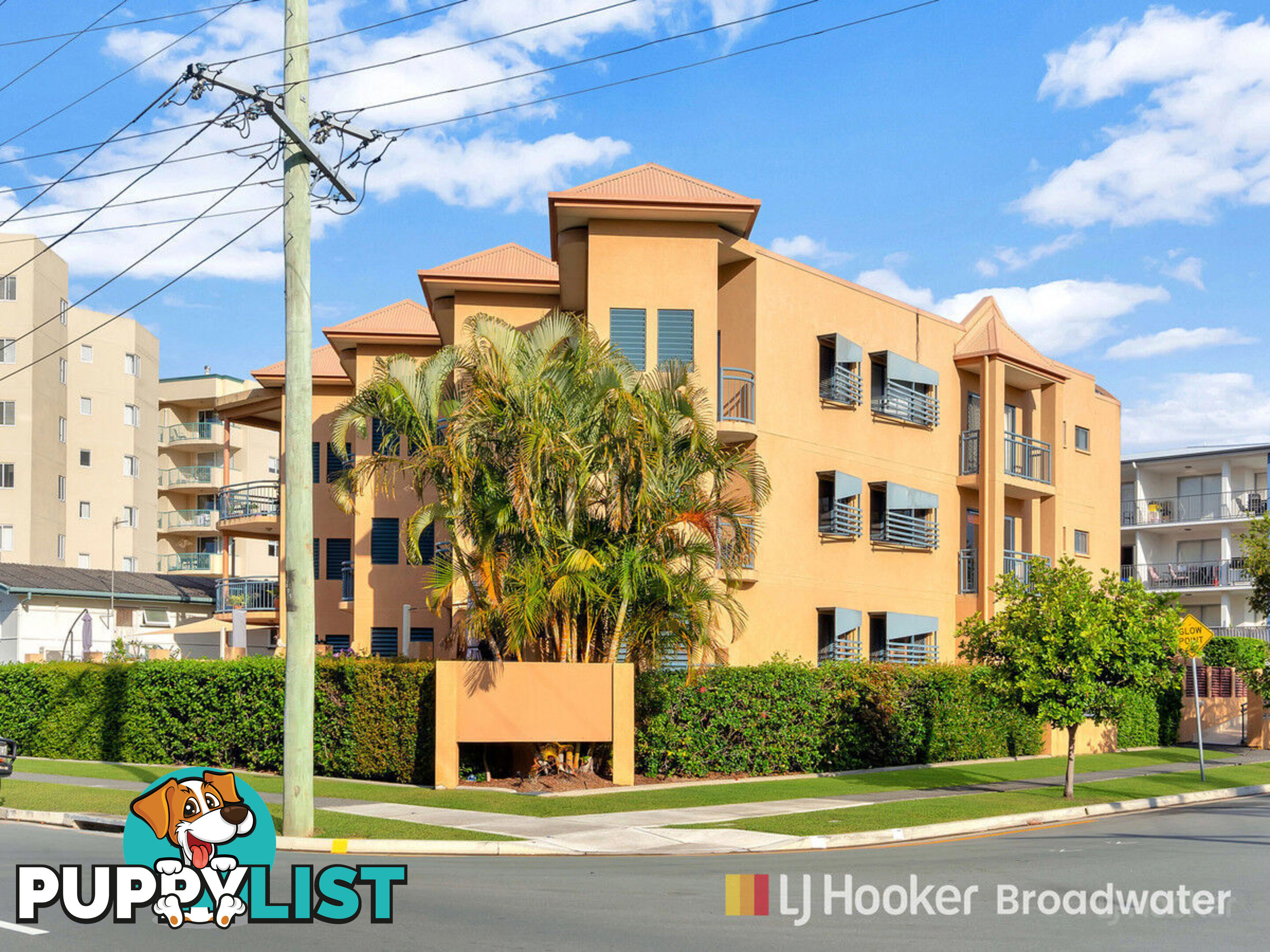 2/83 Brighton Street BIGGERA WATERS QLD 4216