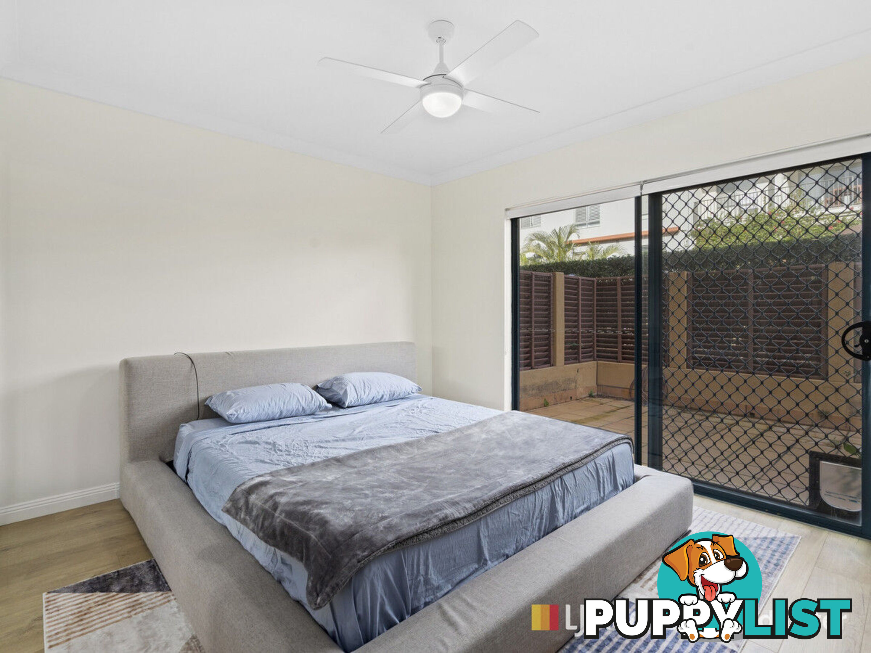 2/83 Brighton Street BIGGERA WATERS QLD 4216