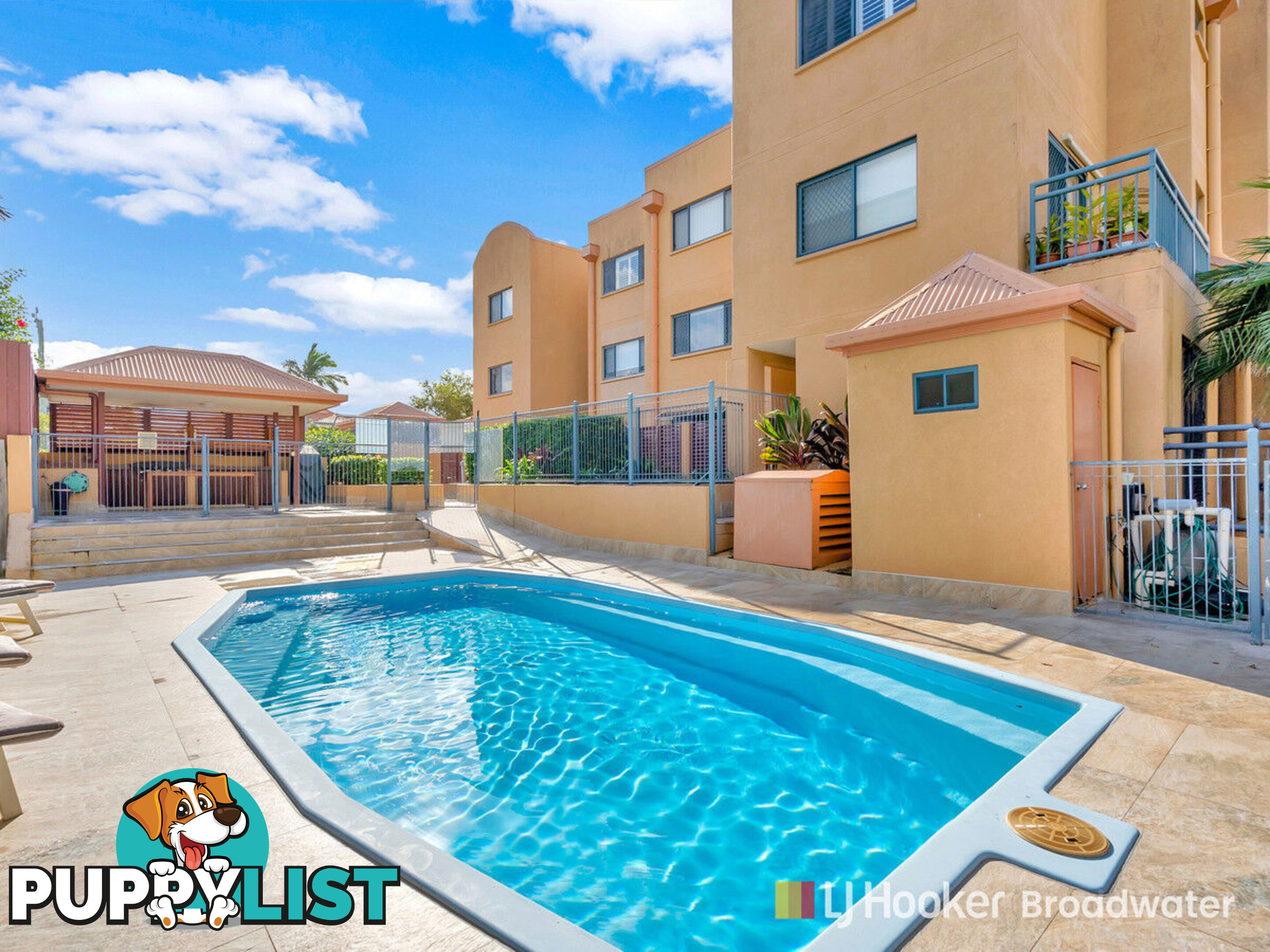 2/83 Brighton Street BIGGERA WATERS QLD 4216