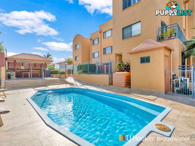 2/83 Brighton Street BIGGERA WATERS QLD 4216