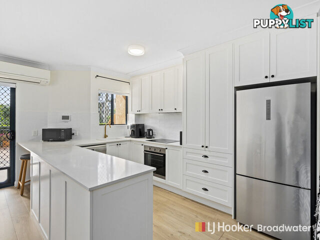 2/83 Brighton Street BIGGERA WATERS QLD 4216