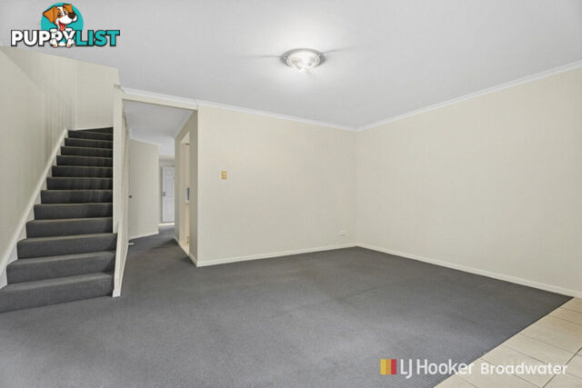 2/79 Government Road LABRADOR QLD 4215
