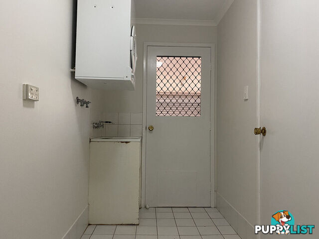 2/79 Government Road LABRADOR QLD 4215