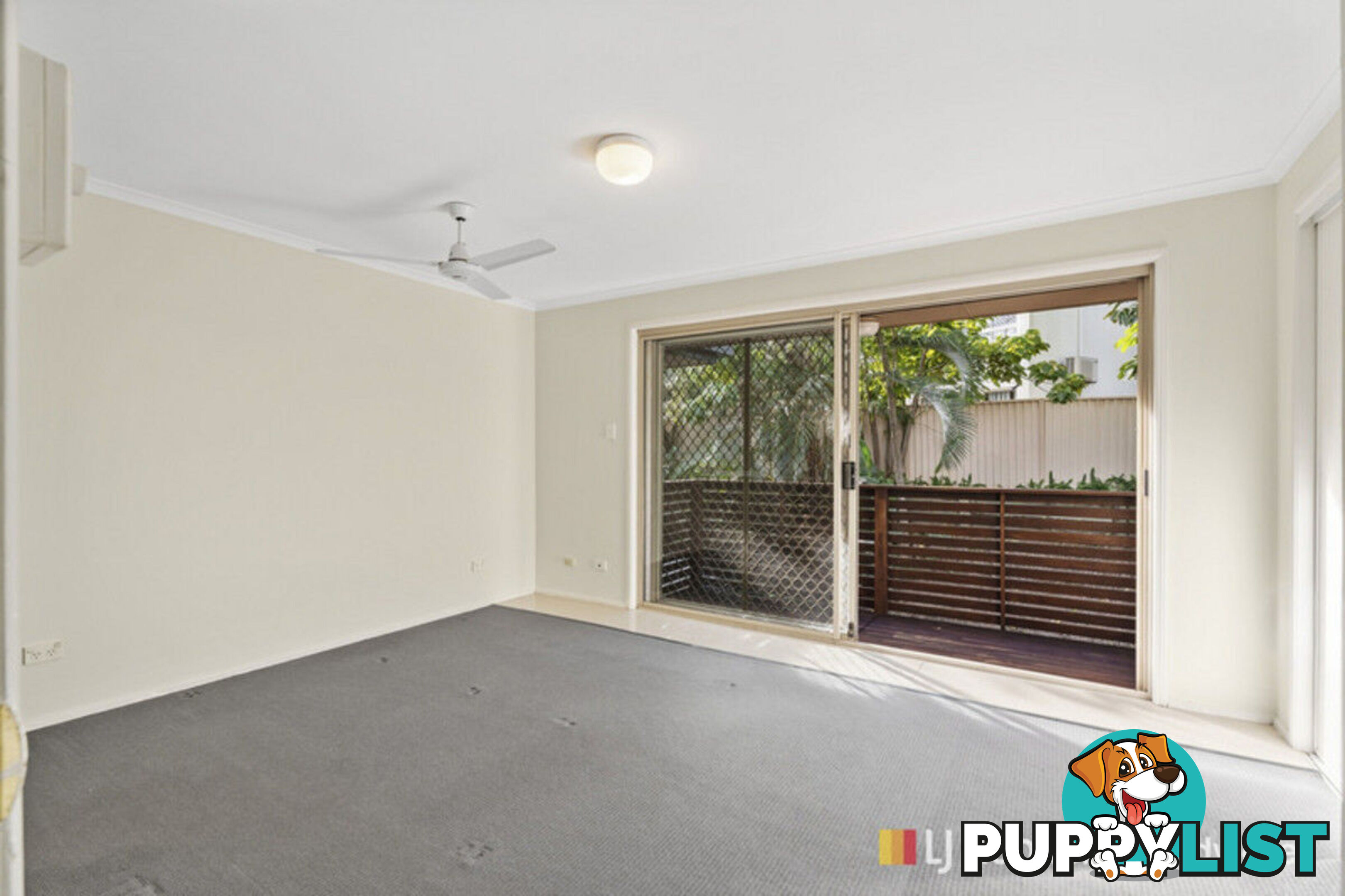 2/79 Government Road LABRADOR QLD 4215