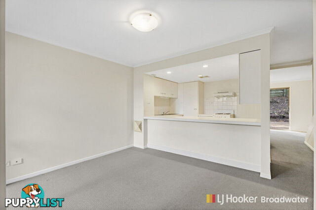 2/79 Government Road LABRADOR QLD 4215