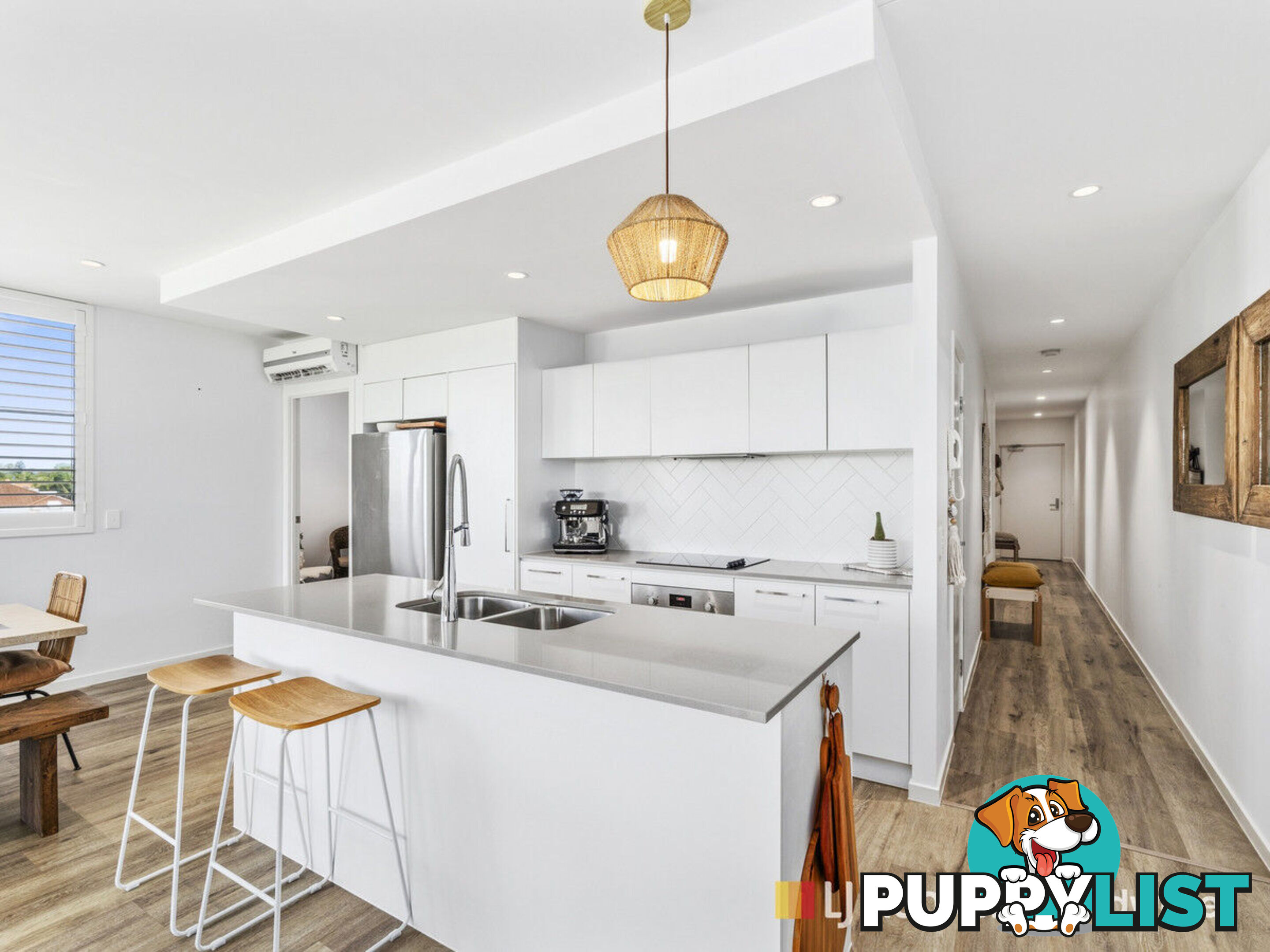 5/8 Bath Street LABRADOR QLD 4215