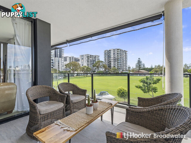 5/8 Bath Street LABRADOR QLD 4215