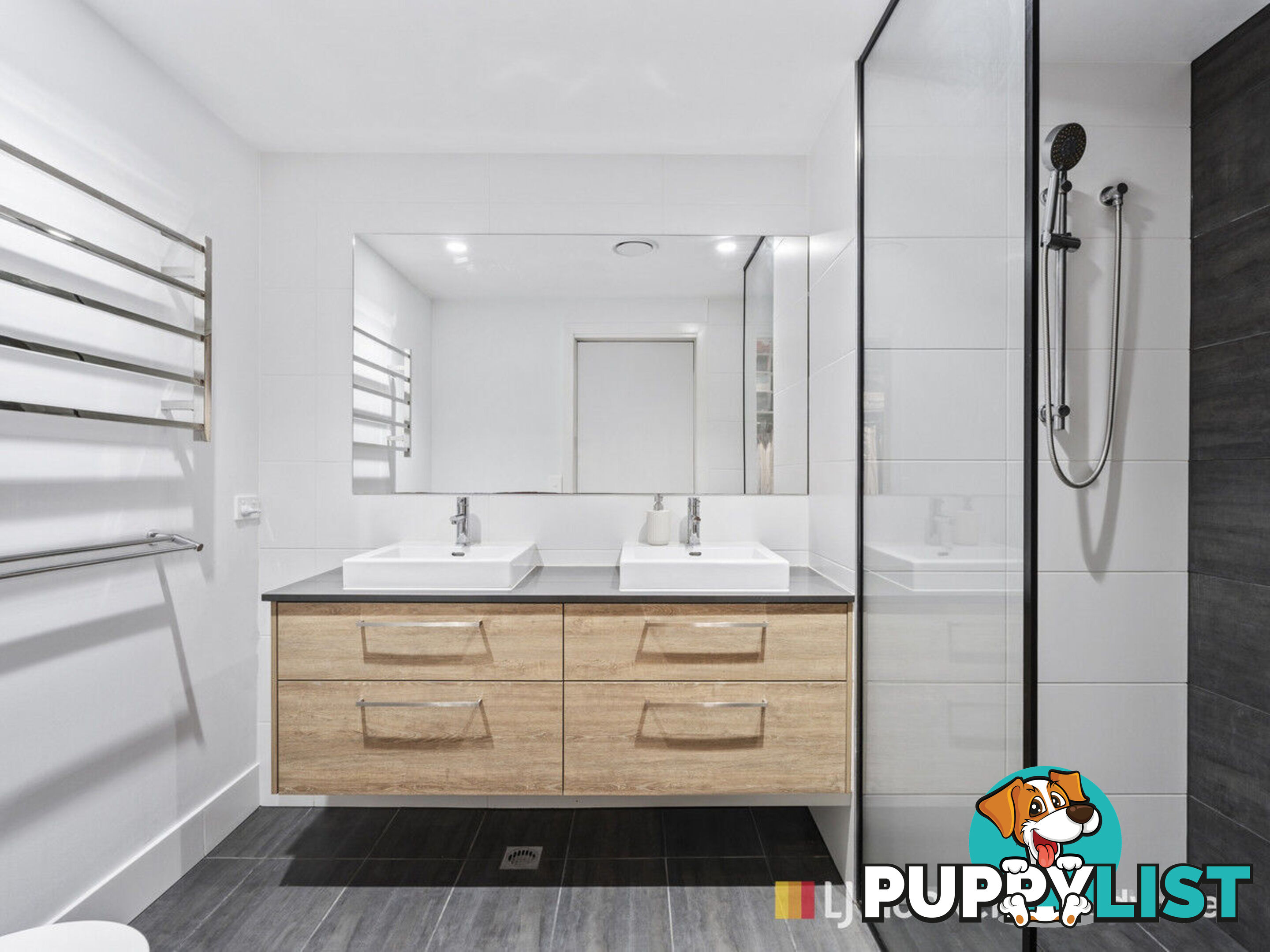5/8 Bath Street LABRADOR QLD 4215